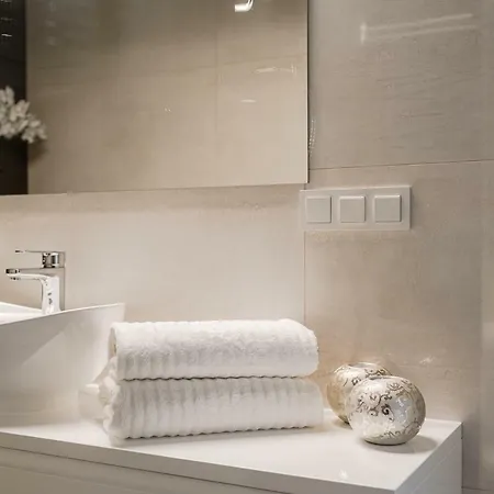 Aparthotel Art River View