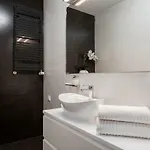 Art River View מלון דירות ורוצלב