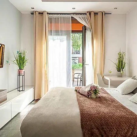 Art River View 3* فروتسواف