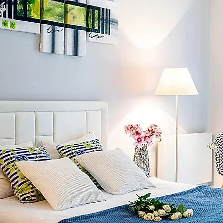 Art River View شقة فندقية