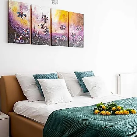 شقة فندقية Art River View 3*