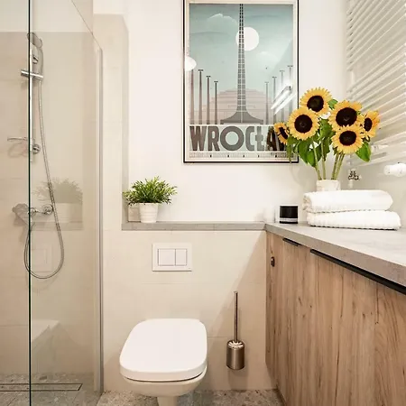 Art River View Aparthotel