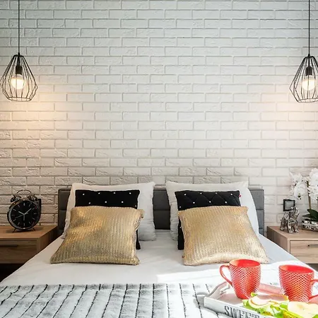 Aparthotel Art River View 3*