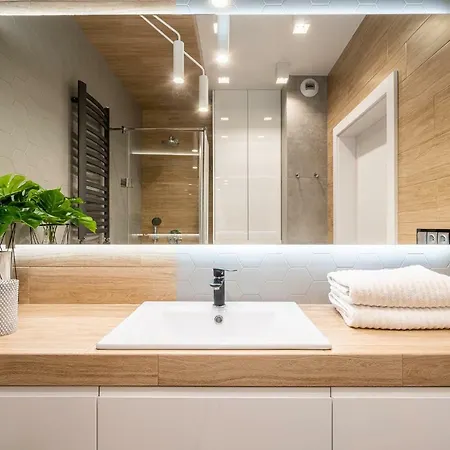 Art River View Aparthotel