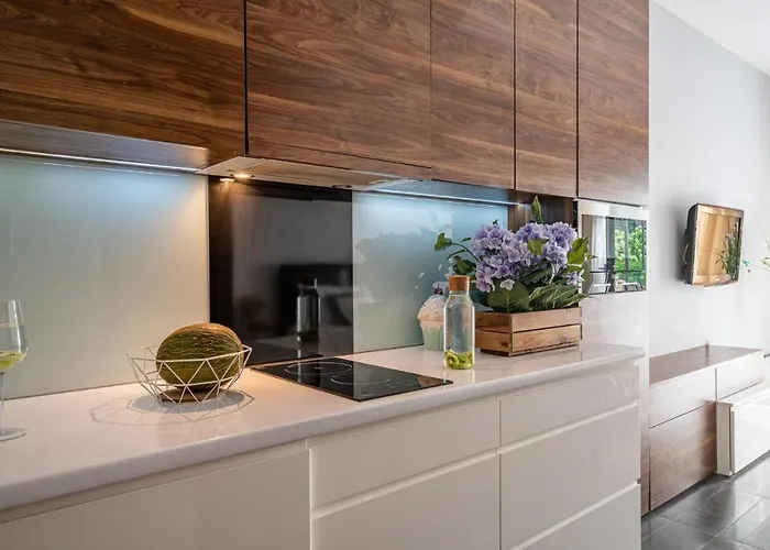 Art River View Apart Otel Wroclaw